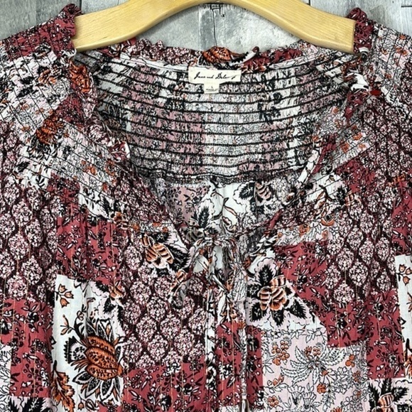 JANE and Delancy multicolored long sleeve‎ boho blouse. Smocked neckline/sleeves - Picture 3 of 13